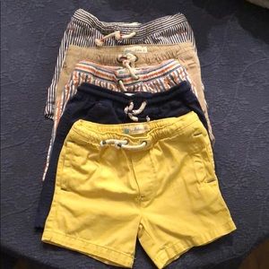Bundle of Mini Boden Boys’ shorts, size 5